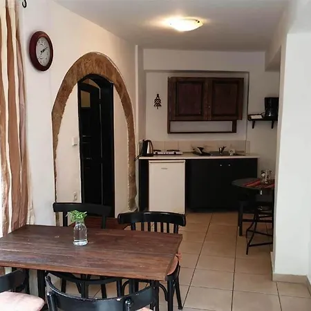 Saint Michel Apartments